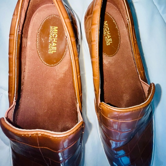 Michael Kors men/women’s(unisex) brown shoes,Barely worn,size 10,rubber outsole - Picture 13 of 14